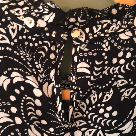 KWOT Belldini plus embellished flutter sleeve top - Picture 5 of 7